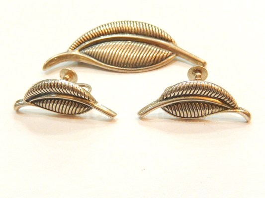 VINTAGE JEWEL ART STERLING SILVER FEATHER PIN BROOCH AND EARRINGS SET