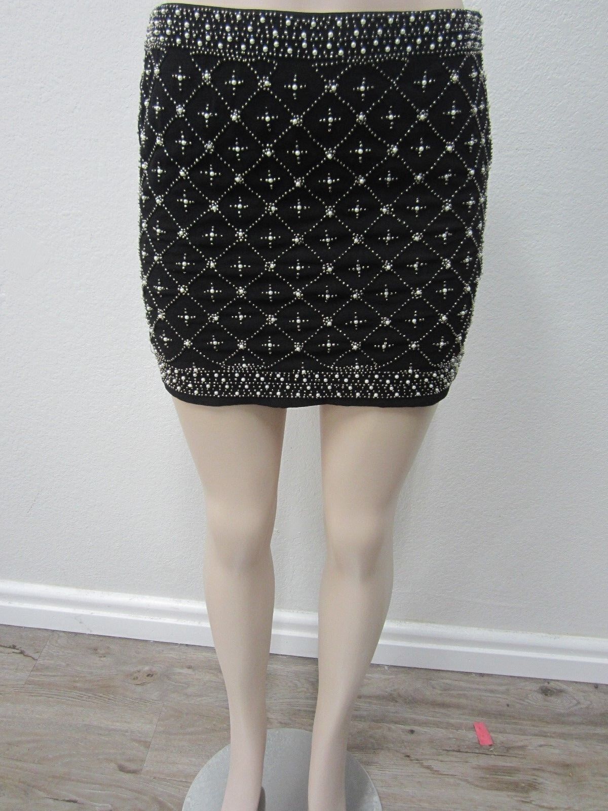 NWT Francesca's Endless Rose Skirt Pearl & Bead  Back Zip Medium