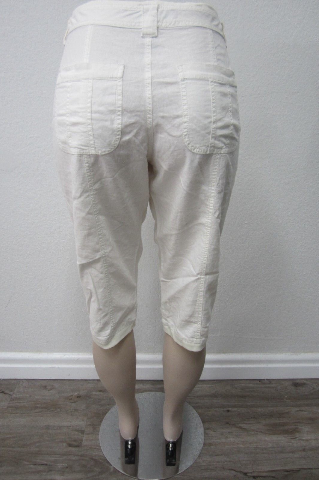 *NWT* Nine West SUPER CUTE Cozy White Linen Blend Capris Size 8 (W28 x L17)