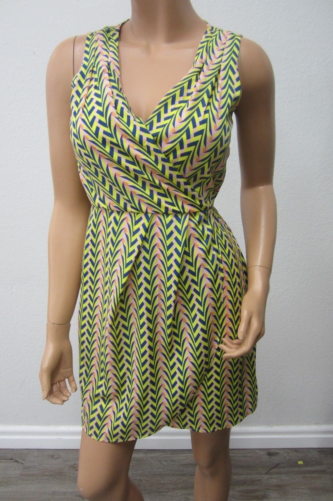 *NWT* CUTE DRESS by METHOD  Very SEXY Style  Dress  Size Small