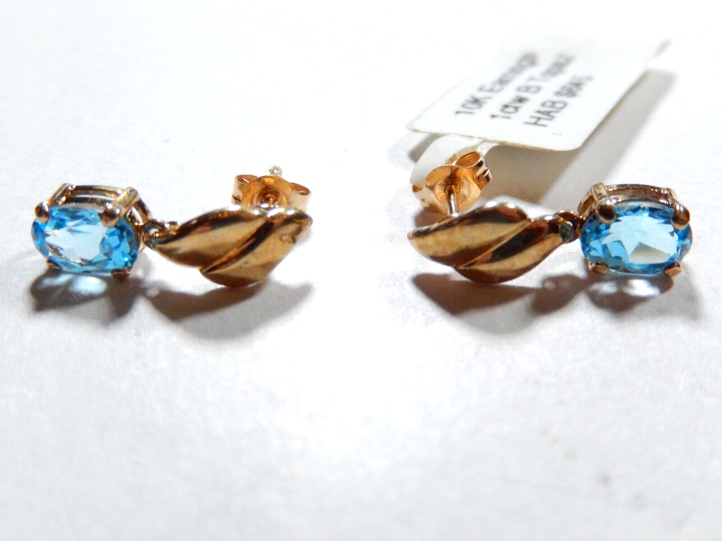 *VINTAGE* 10k Yellow Gold 1.00 CT Natural Oval Blue Topaz Dangle Post Earrings