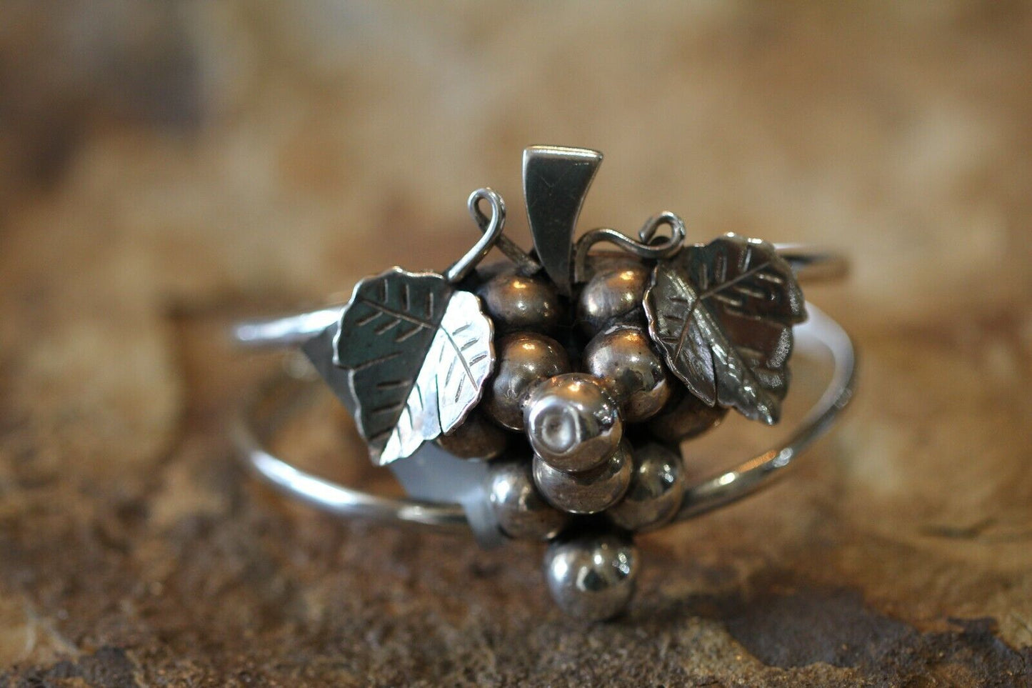 *LARGE*  MEXICO 925 Silver - Vintage Grape Bunch Floral Leaves Cuff Bracelet