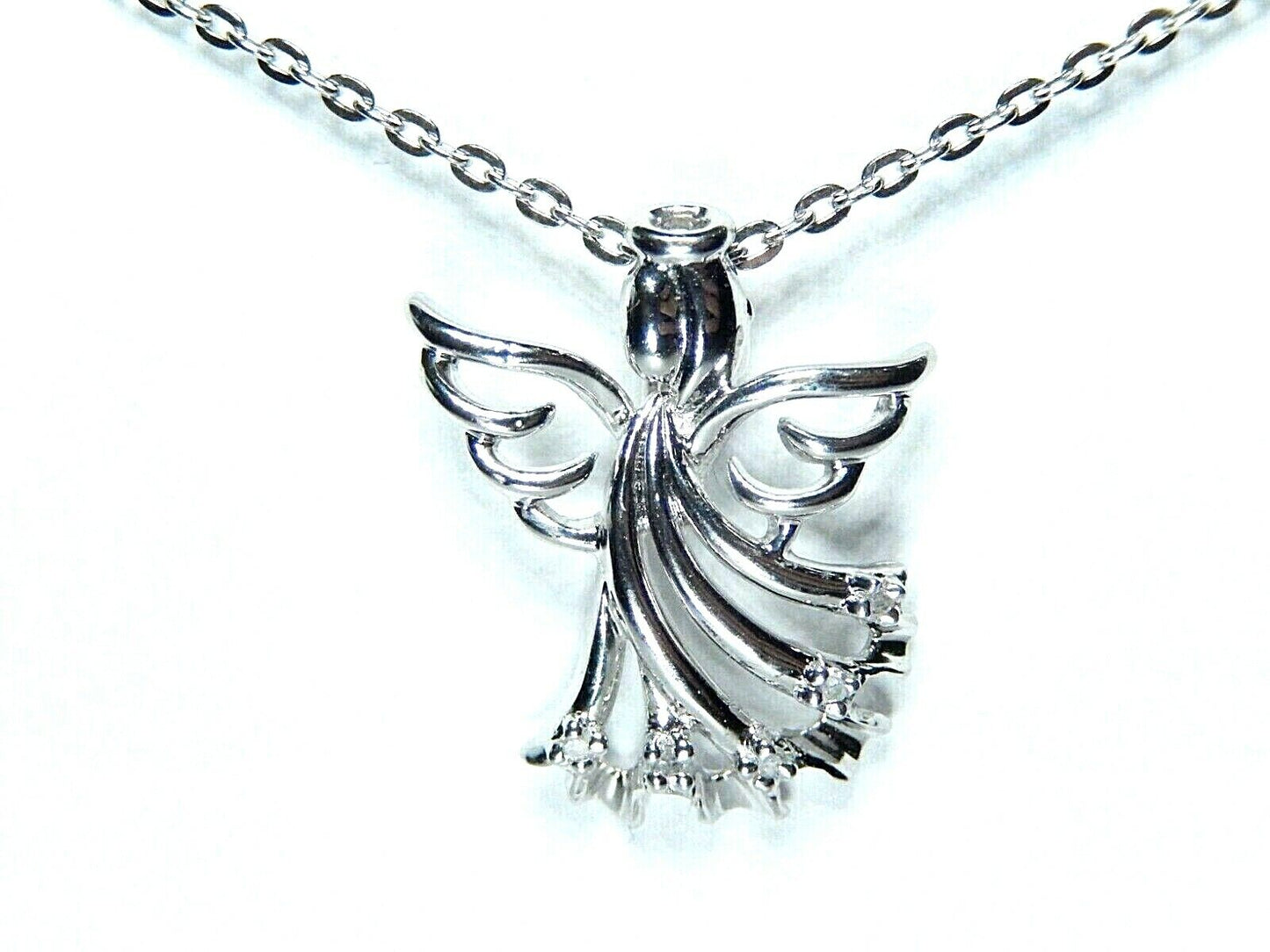 *NWT*  10k White Gold 5 Natural Diamond  Angel Pendant with 18" Chain