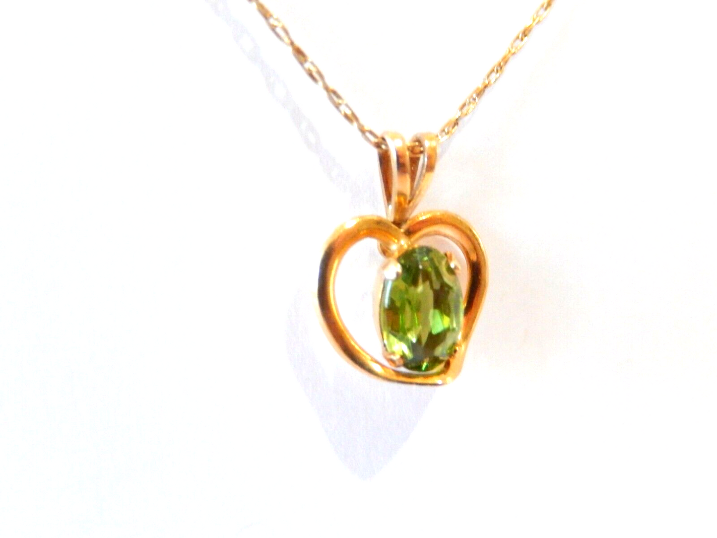 10K Solid Yellow Gold  .75CT Oval  Green Peridot Pendant W/ 20" 10K YG Chain