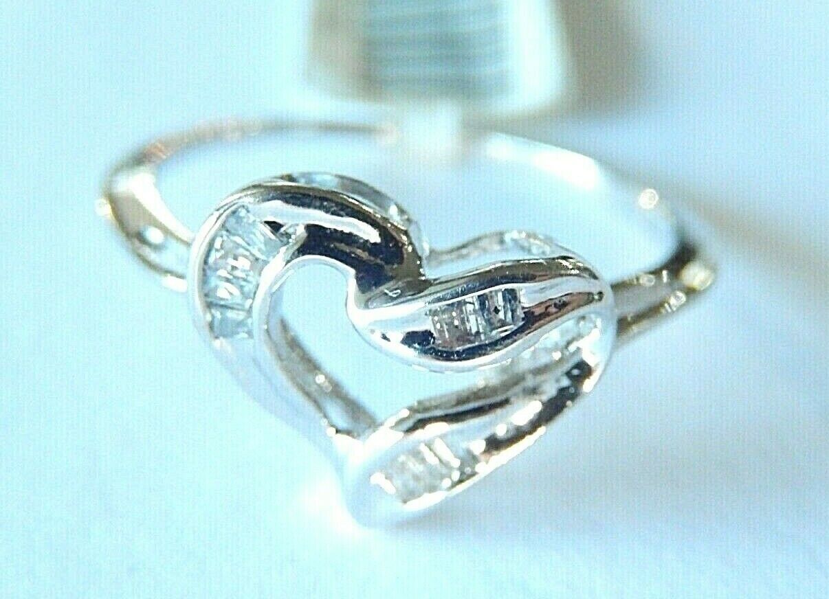 *NWT* 10K White Gold Baguette Diamond Heart Ring Size 7.75