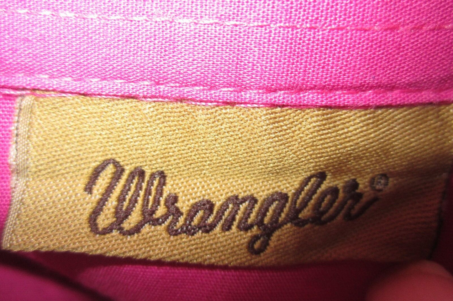 Wrangler Womens Snap Button Top Size Medium