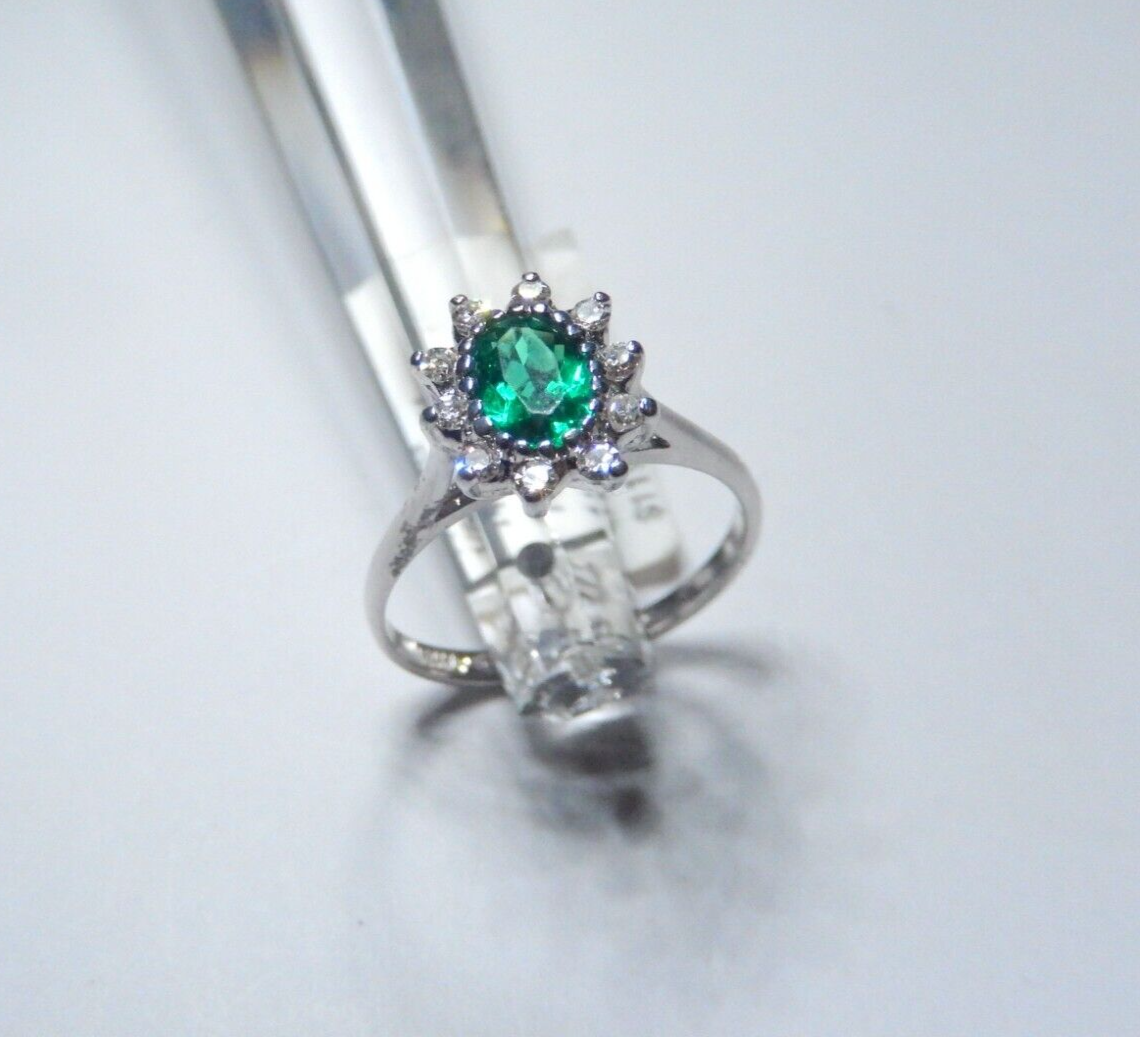 *NWT* 14k White Gold Lab Created Oval Emerald And Diamond Ring Sz 6.25