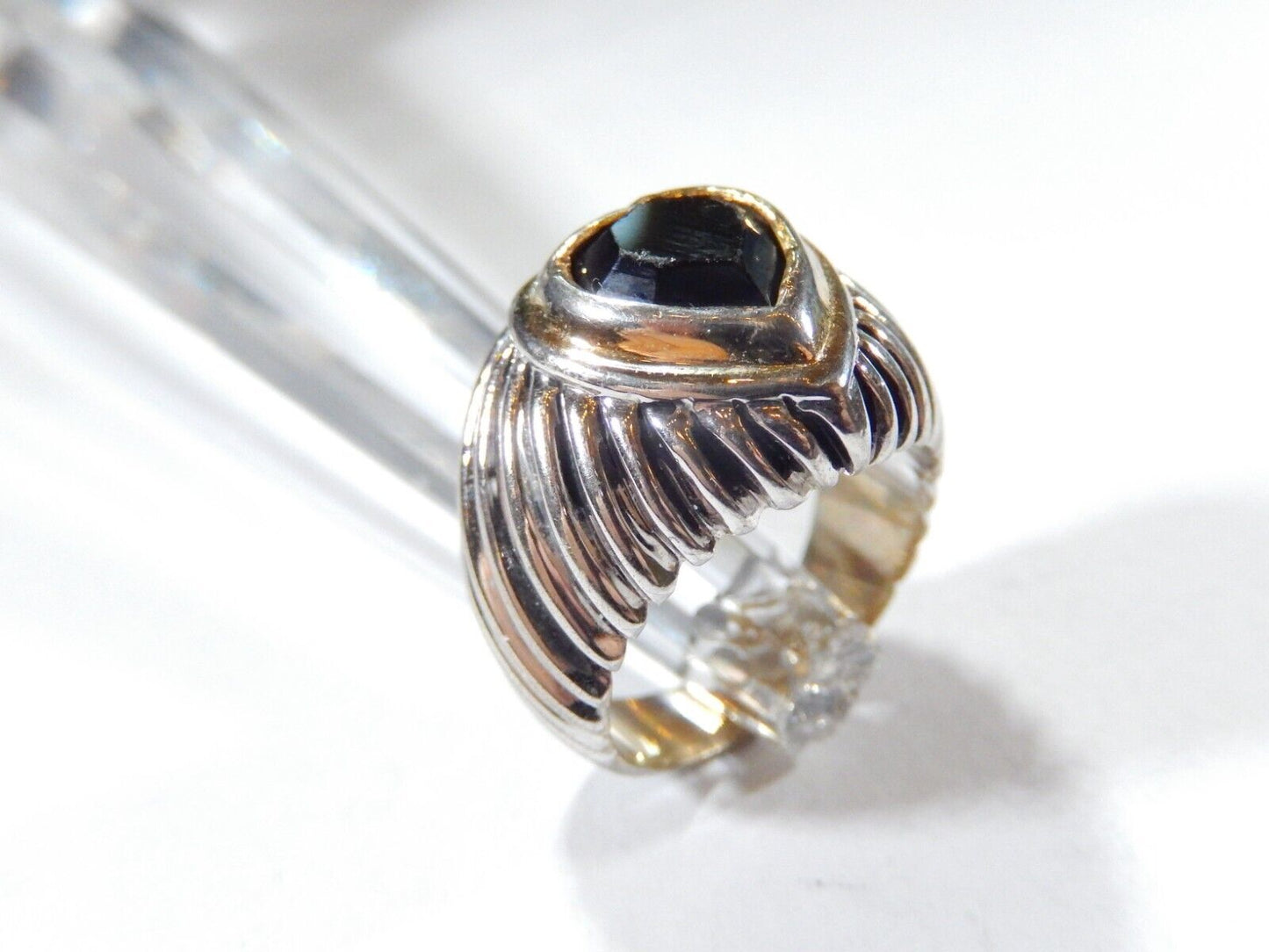 *VINTAGE*  Designer Style  Heart Shape Silver & Gold Tone Black Stone Ring Sz 8