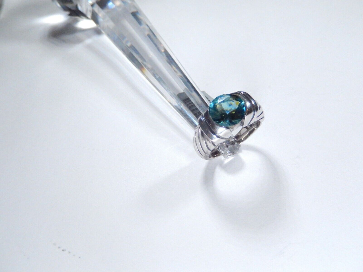3.0 CT Sterling Silver London Blue Topaz Swirled Ribbed Band Statement Ring Sz 7