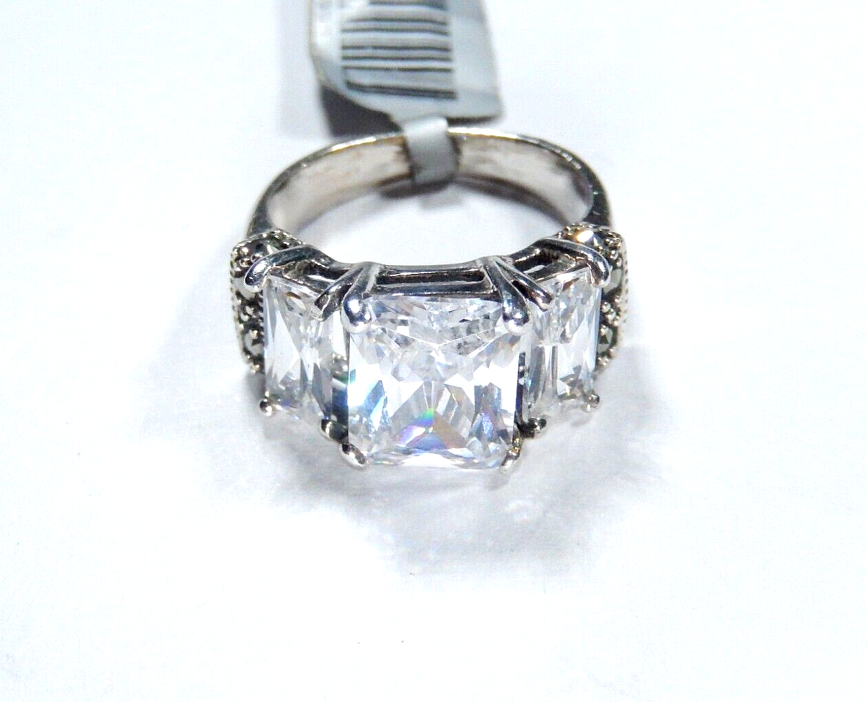 STERLING SILVER 5.00CT EMERALD CUT CZ ARTISIAN BEAD BAND 3 STONE RING Sz 5.75