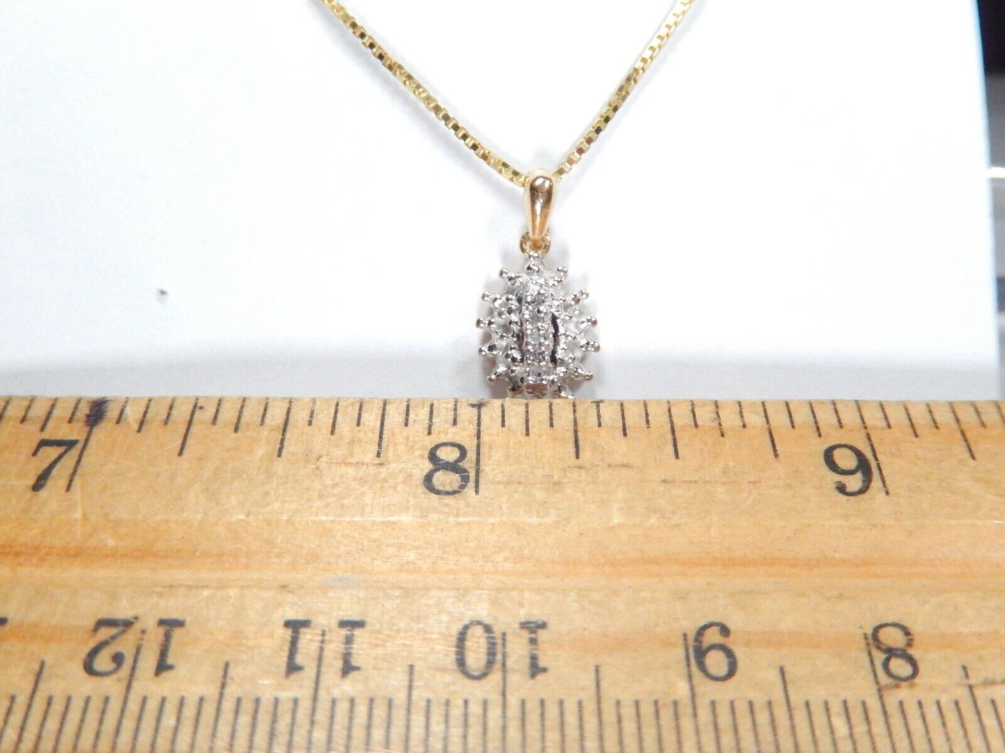 *VINTAGE* Two Tone  10K Yellow Gold & Diamond Cluster Burst Pendant w/18"chain