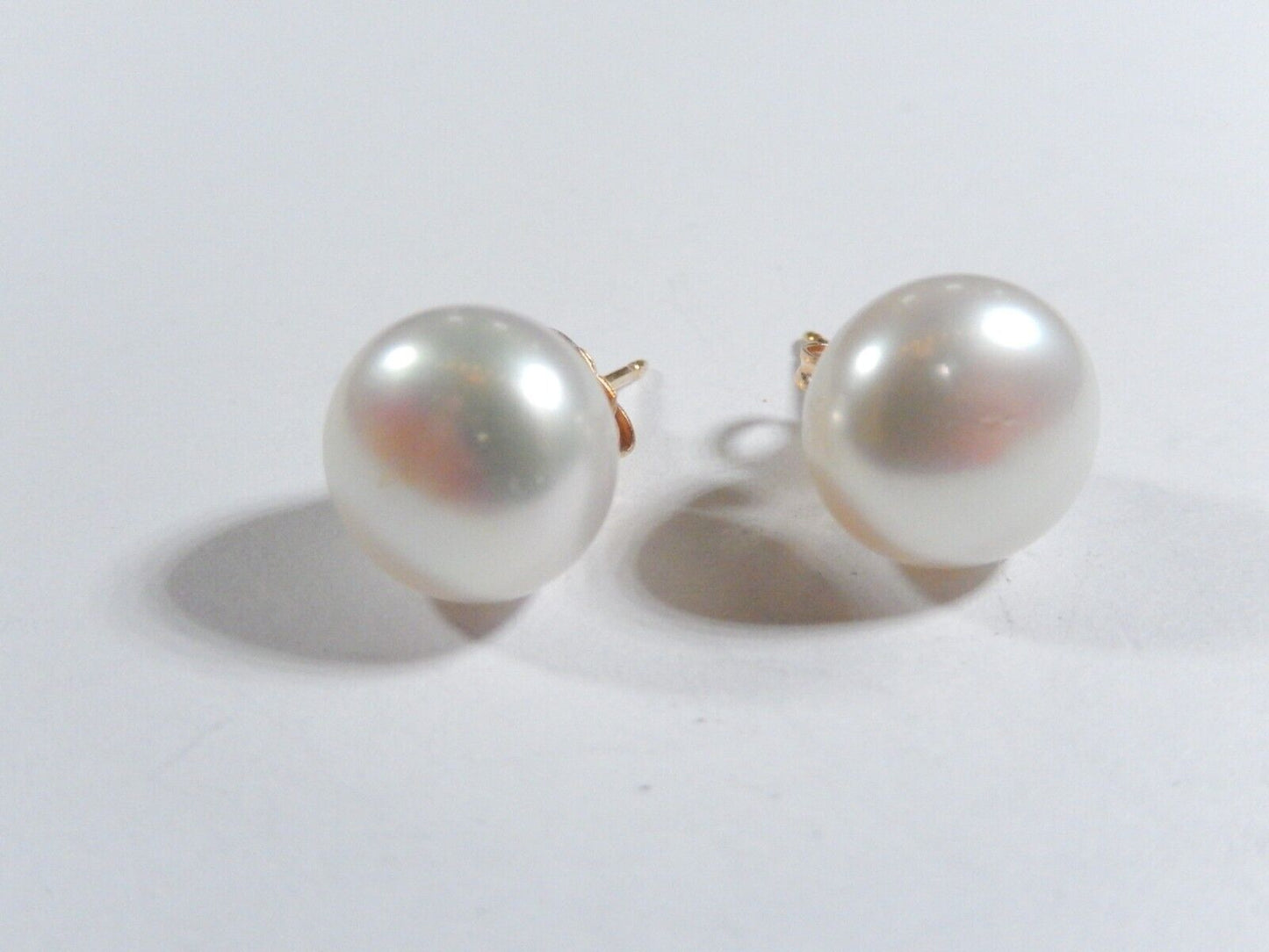 *NEW*  14K Yellow Gold 11mm Button Sea Pearl Round  Stud Earrings