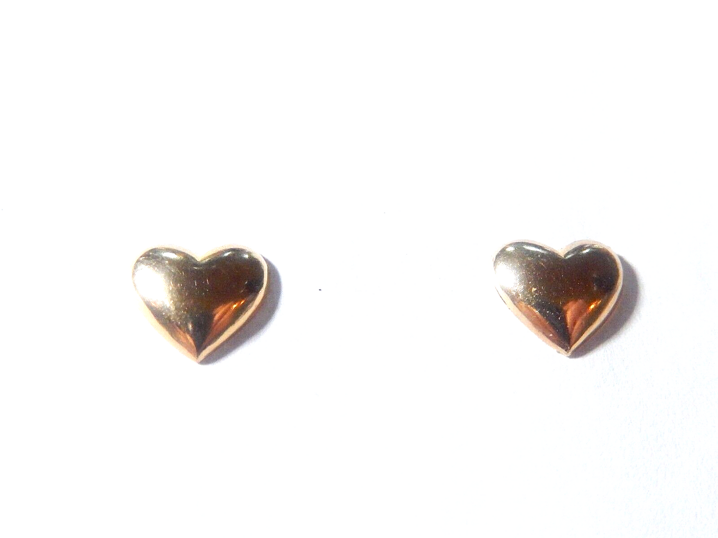 14K Yellow Gold Diamond Heart Studs Earrings