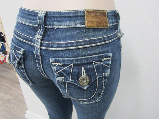 AUTHENTIC NICE True Religion Leather Tag World Tour Womens  Jeans Tag 28 X  31