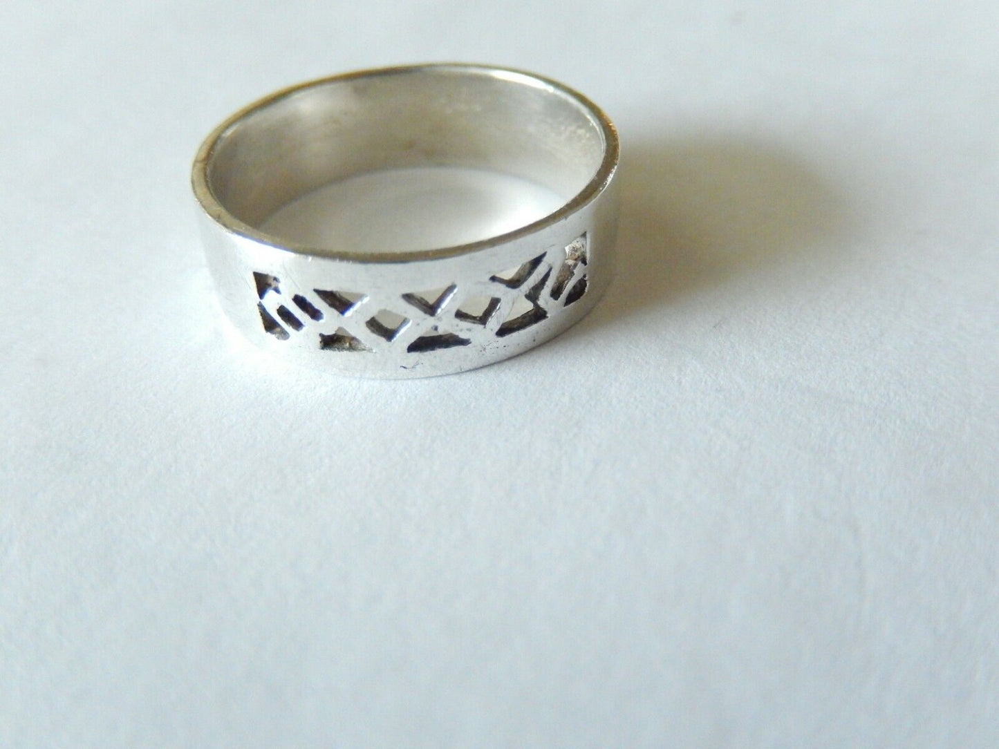 *VINTAGE*  Sterling Silver 6mm Filigree Band Ring Size 8