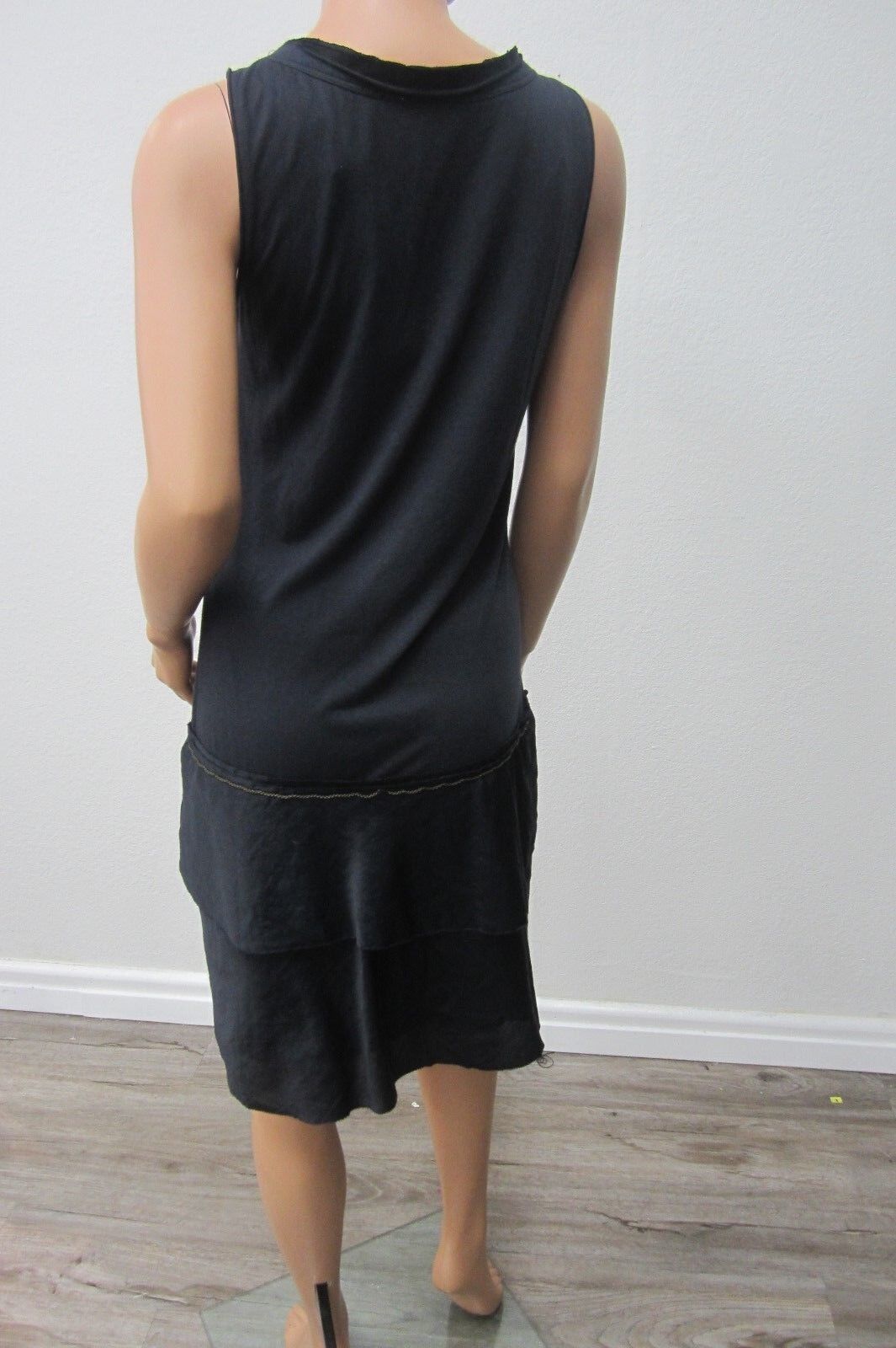 *VERY NICE*  ANN TAYLOR LOFT Black Sleeveless Dress Size Medium