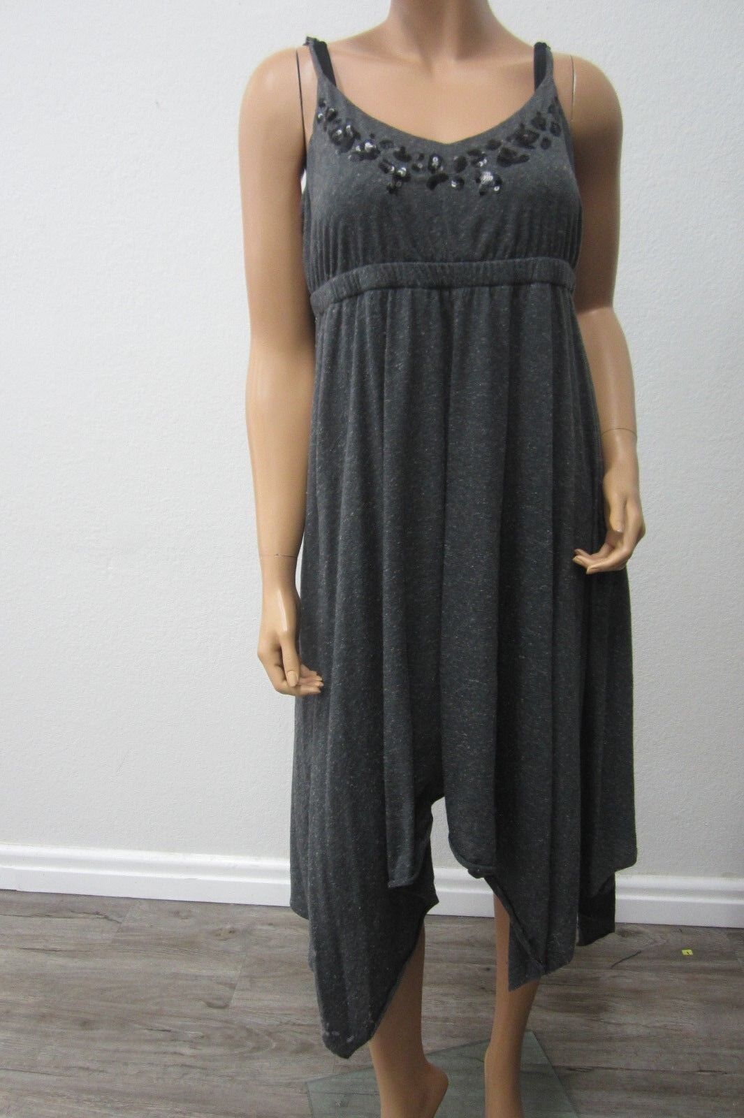 *NICE* Simply Vera Wang  Embellished Empire Dress / Size M