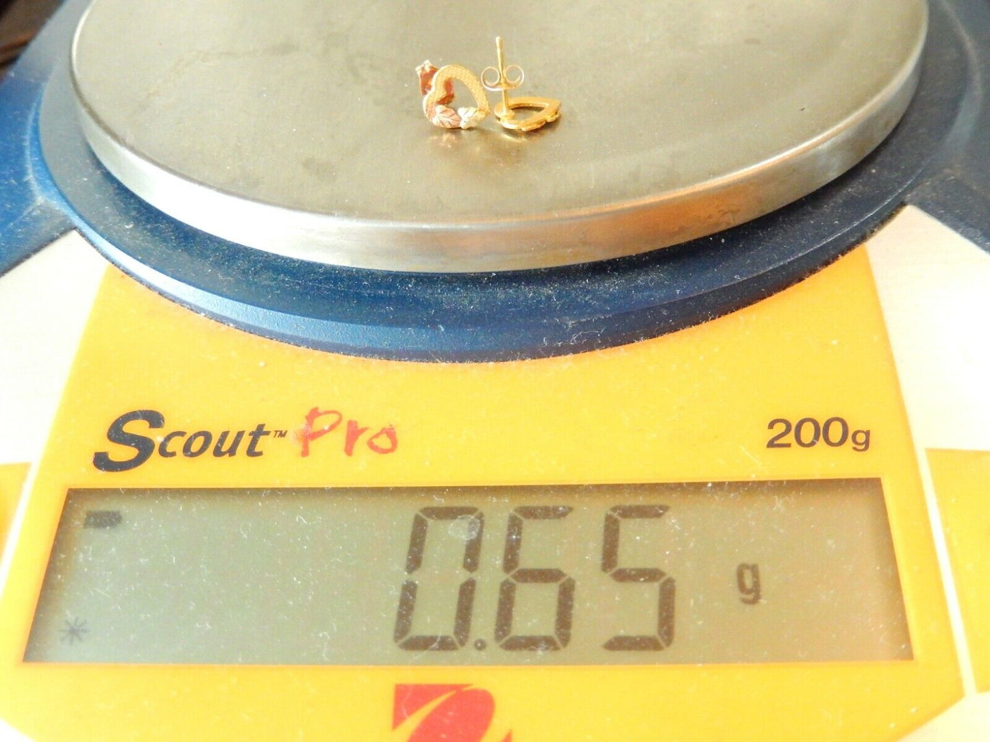 *VINTAGE*  10KT Yellow & Rose Leaf Open Heart Stud Earrings