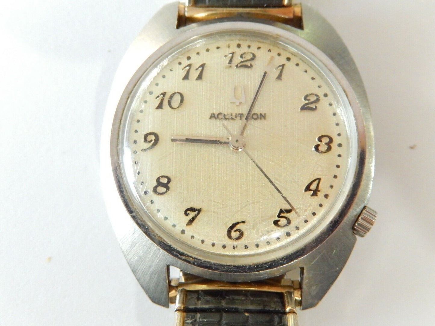 Vintage Bulova Accutron Tuning Fork 218 Stainless Steel  Mens Date Watch 1974