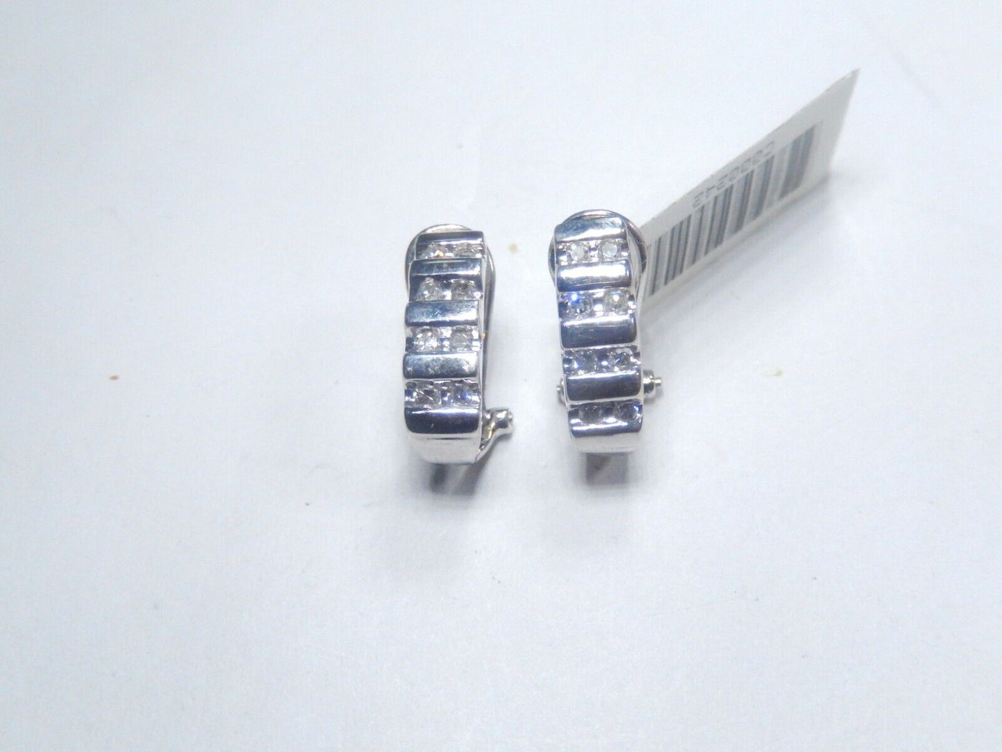 *VINTAGE*  14K White Gold 1/2 CT Natural Diamond Women's Lever Back Earrings