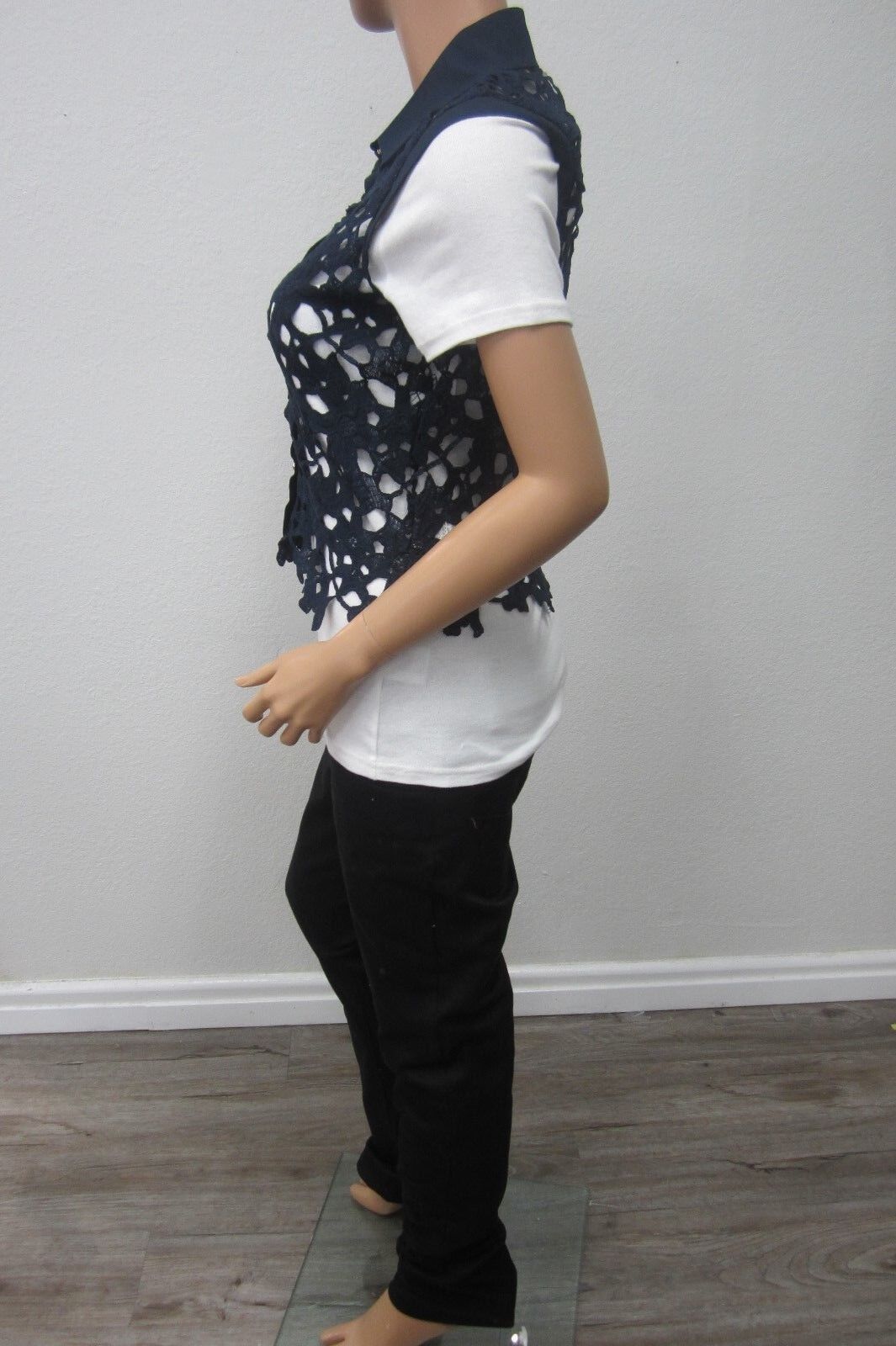*NWT* Win Win Apparel Navy Lace CUTE Top Size Large