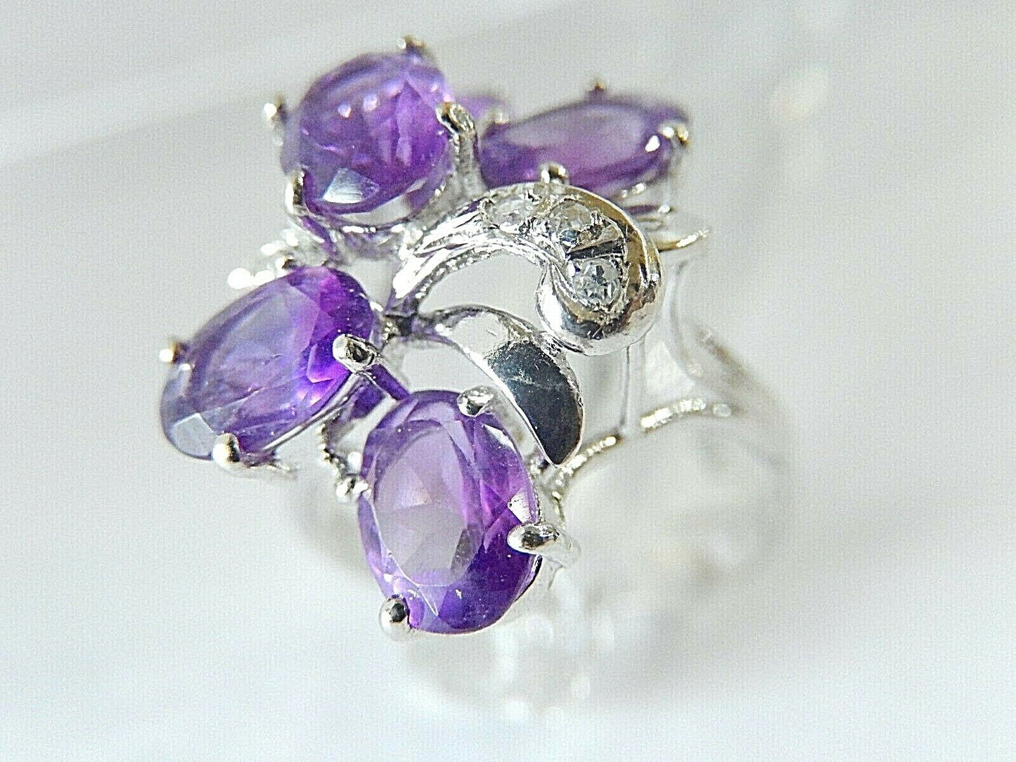 *VINTAGE* 14K White Gold Natural Diamond Purple Amethyst Ladies Ring Size 7.25
