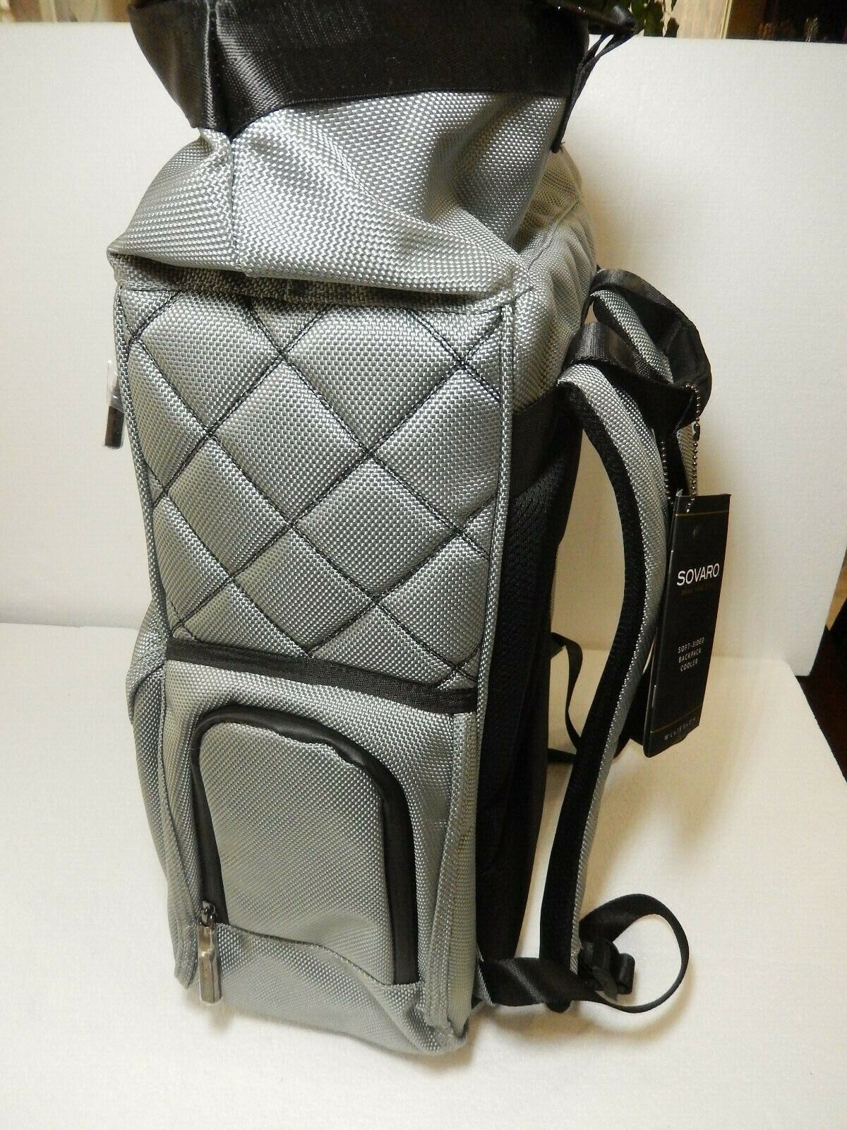 *NWT* Sovaro Luxury Soft Sided Back Pack Cooler 21" Grey/Black 6 Layer Construct