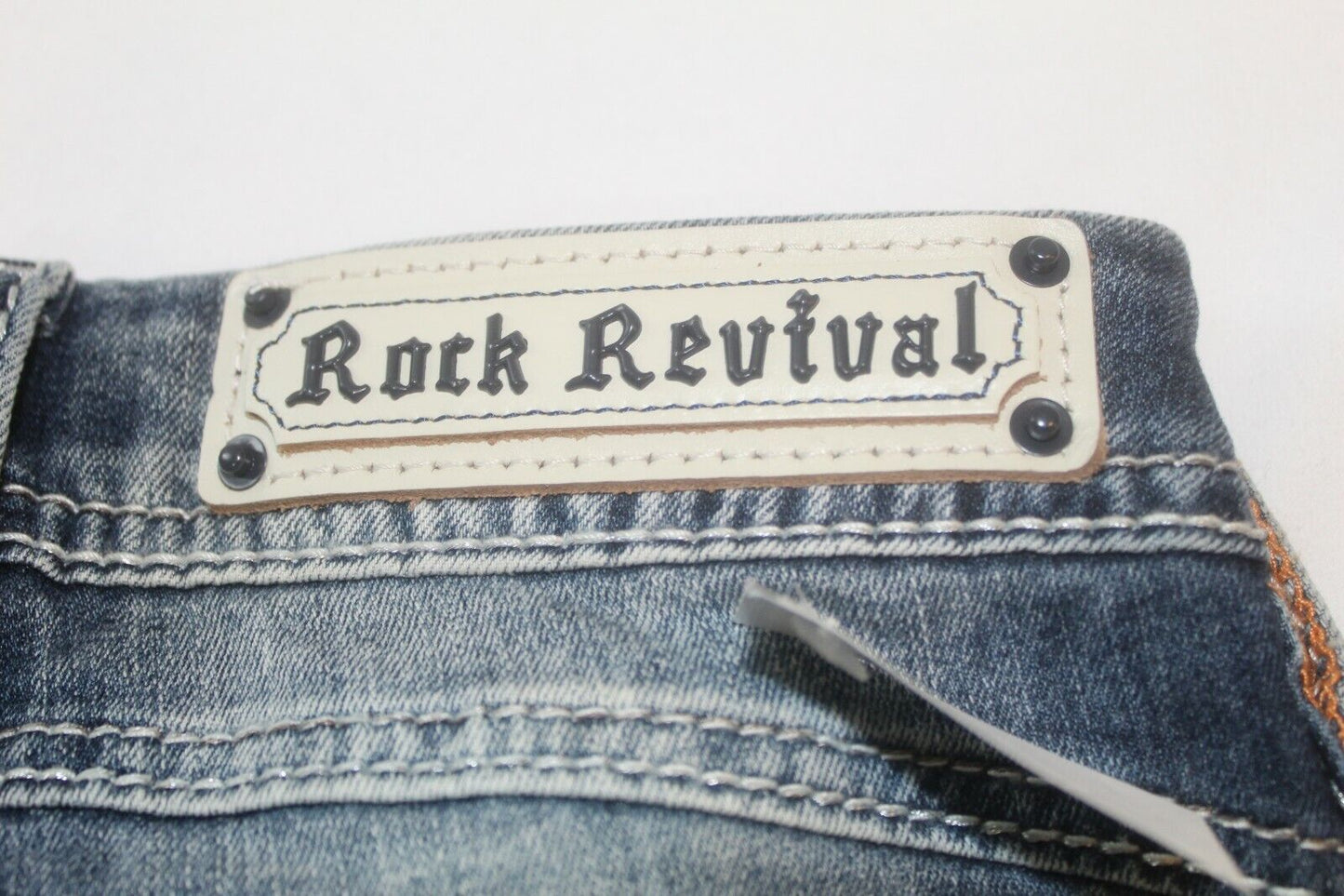 *NWT* $159.  New Womens Rock Revival  Hendley Boot Cut Jeans Sz W26 x L 32