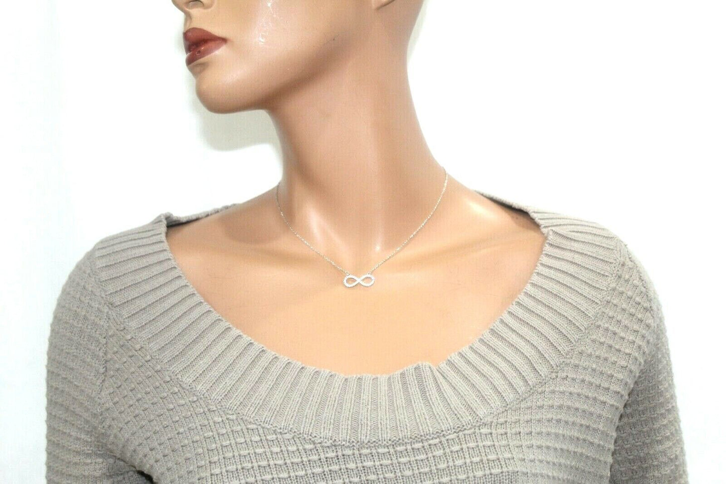 Old Navy Women’s Long Sleeve Pull Over Sweater Beige Crew Neck Size Medium