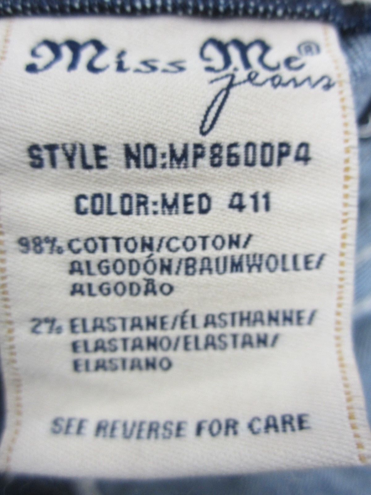 NWT MISS ME WOMEN'S MID RISE CAPRIS,  MEDIUM BLUE,  MP8600P4  SIZE 27 X 20