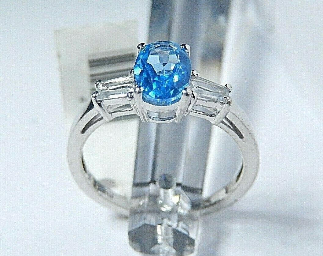 10K WHITE GOLD  LONDON BLUE & WHITE TOPAZ RING SIZE 7.25