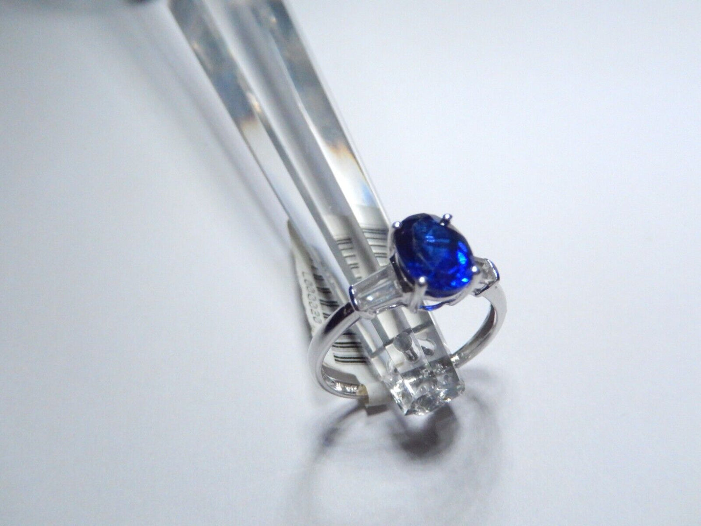 *NWT* 10k White Gold 1.5 CT Lab Created Blue and White Sapphire  Ring Size 7.25