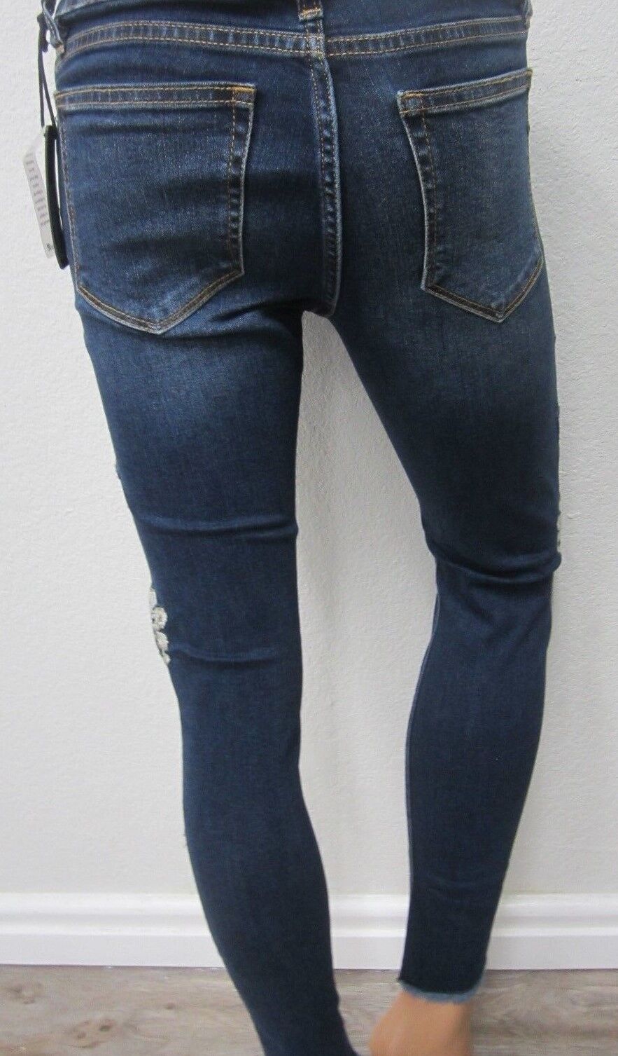 NWT  MISS ME JEANS WITH TAG M2029AK ANKLE SKINNY MID RISE SIZE 29 X 27 VERY CUTE