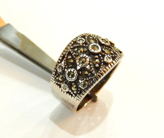 *VINTAGE*  Sterling Silver 925 Marcasite Ring Size 8.25