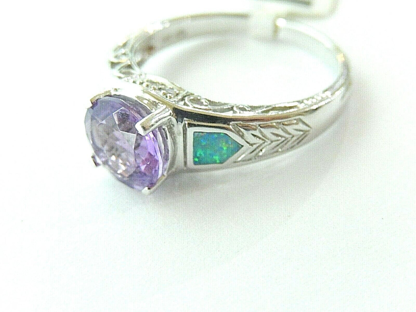 14K White Gold Ring with 2CT Amethyst / 2-Opals / 6-Diamonds /  Size 8.25