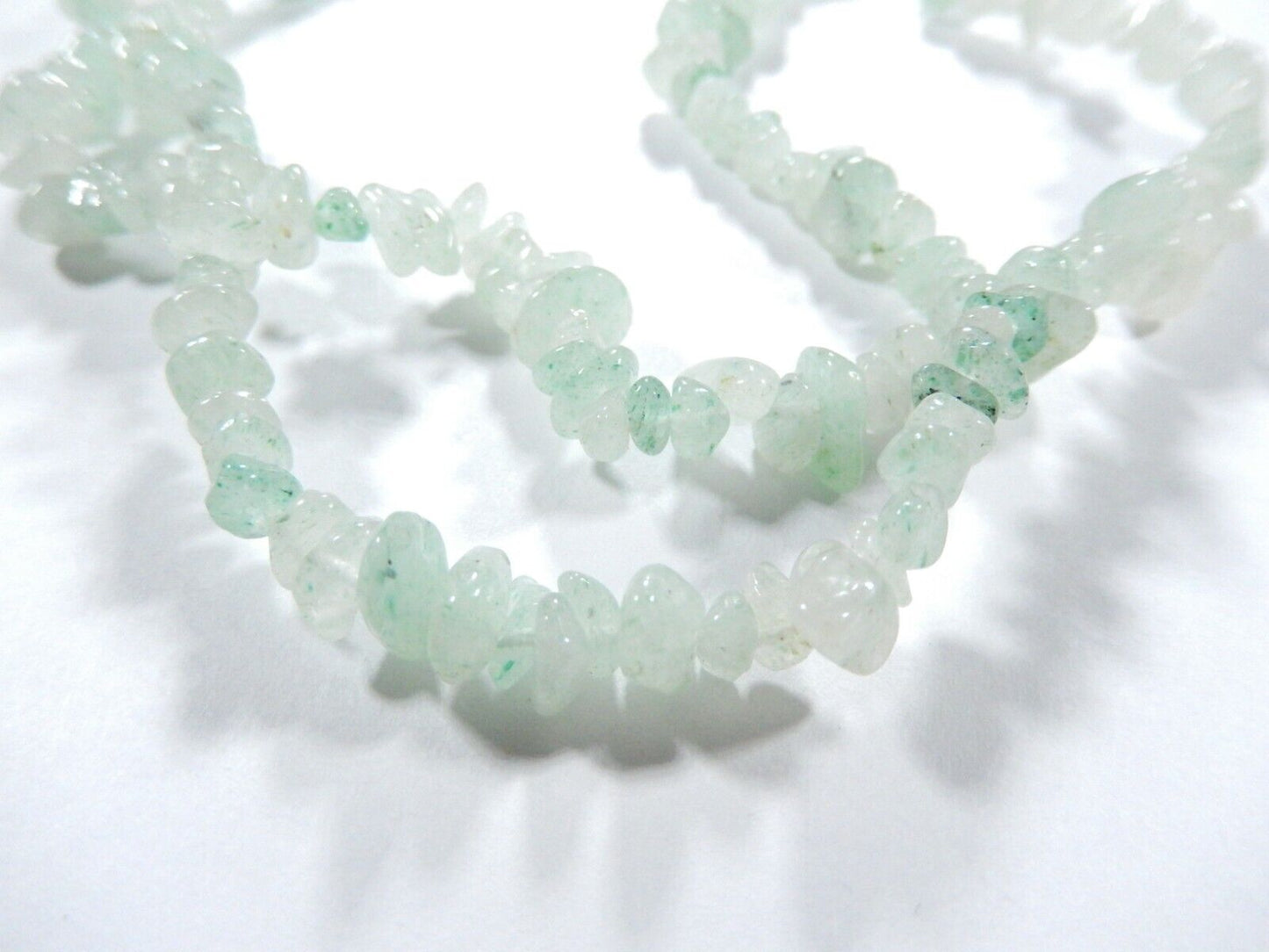 *VINTAGE*   Light Green Jadeite/Jade Chip Infinite Strand Necklace 32" NO CLASP.
