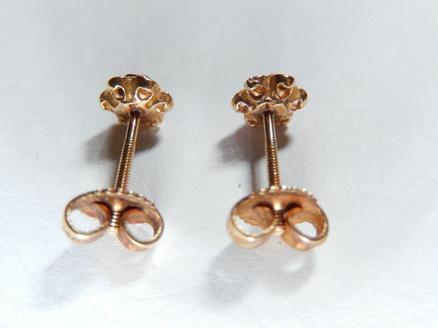 *VINTAGE*  14K Yellow Gold Matching Diamond Stud Earrings & Diamond Pendant 22"