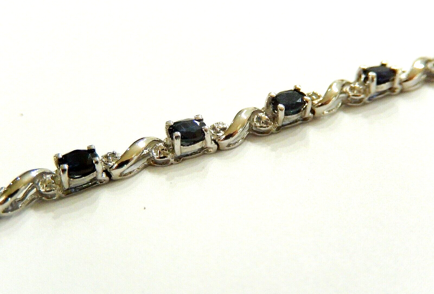 *NWT*  14K White Gold 2.75 CT Natural Blue Sapphire & Diamond Tennis 7” Bracelet
