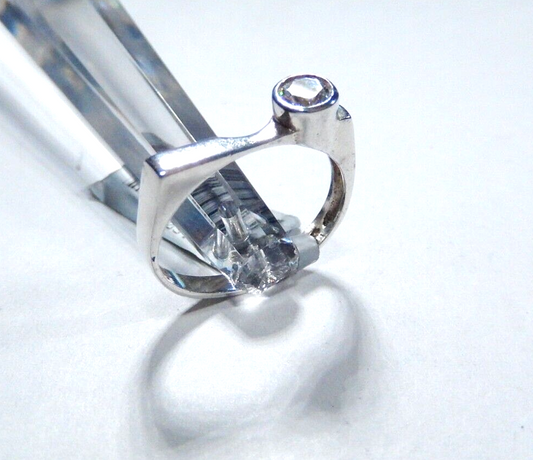 *VINTAGE* Sterling Silver Modern Style CZ Ring Band Sz 6