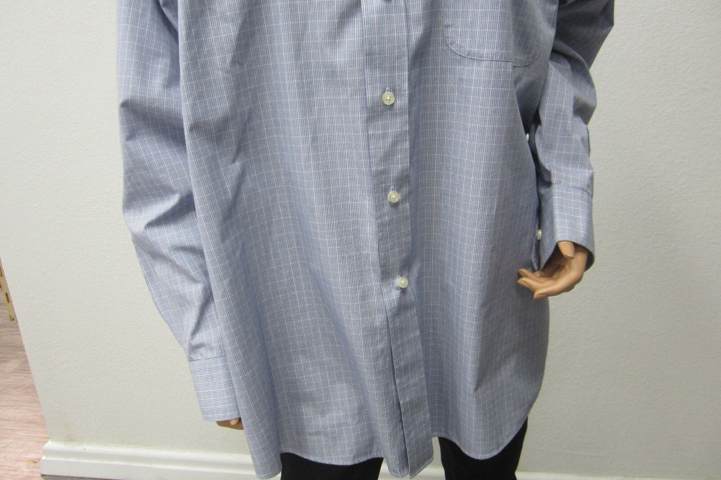 *NEW*  Mens Jos. A. Bank. Button Down Dress Shirt Blue/White Plaid Cotton Sz LG