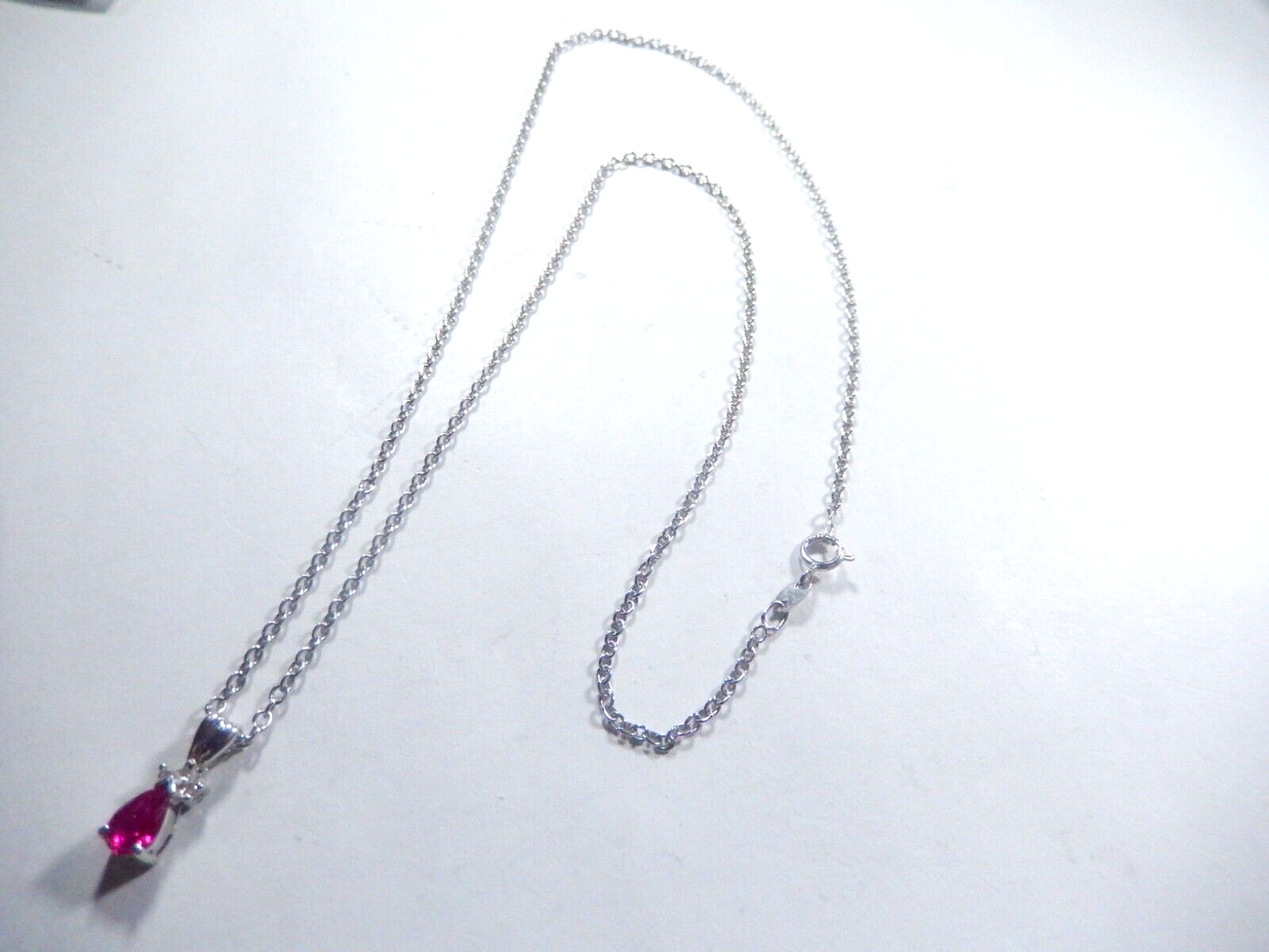 *VINTAGE* 14K White Gold Pear Lab-Created Ruby and Diamond Pendant w/18"chain