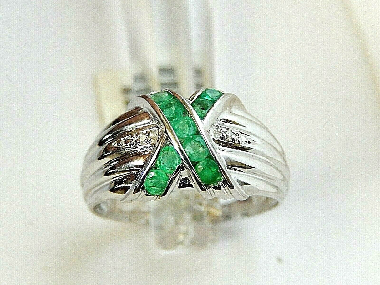 Ladies 10k Solid White Gold Natural Emerald & Natural Diamond Ring Sz 9.25