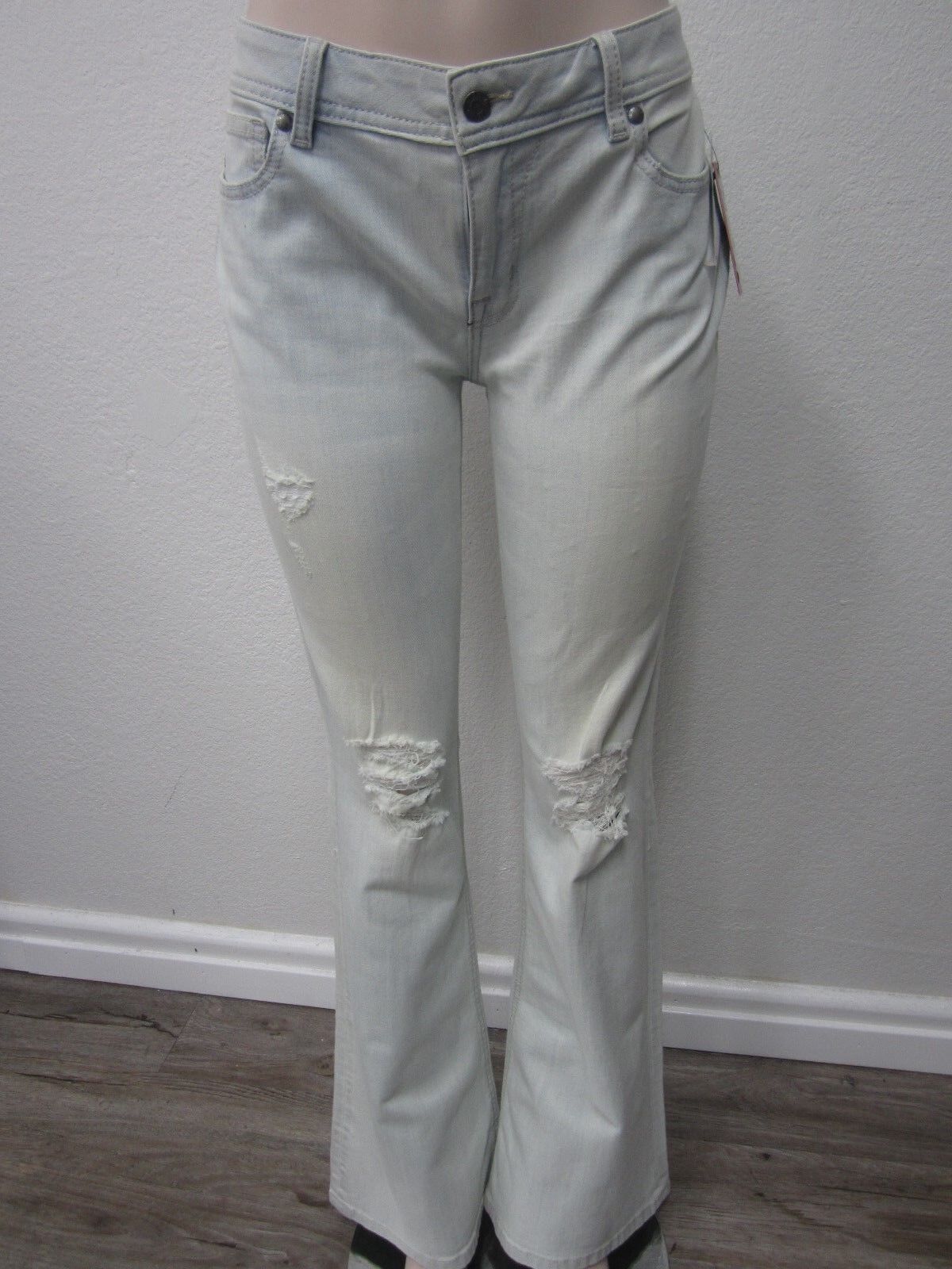 RARE NWT Miss Me Women's Light Wash Boho Mid Rise Flare Light 30x34