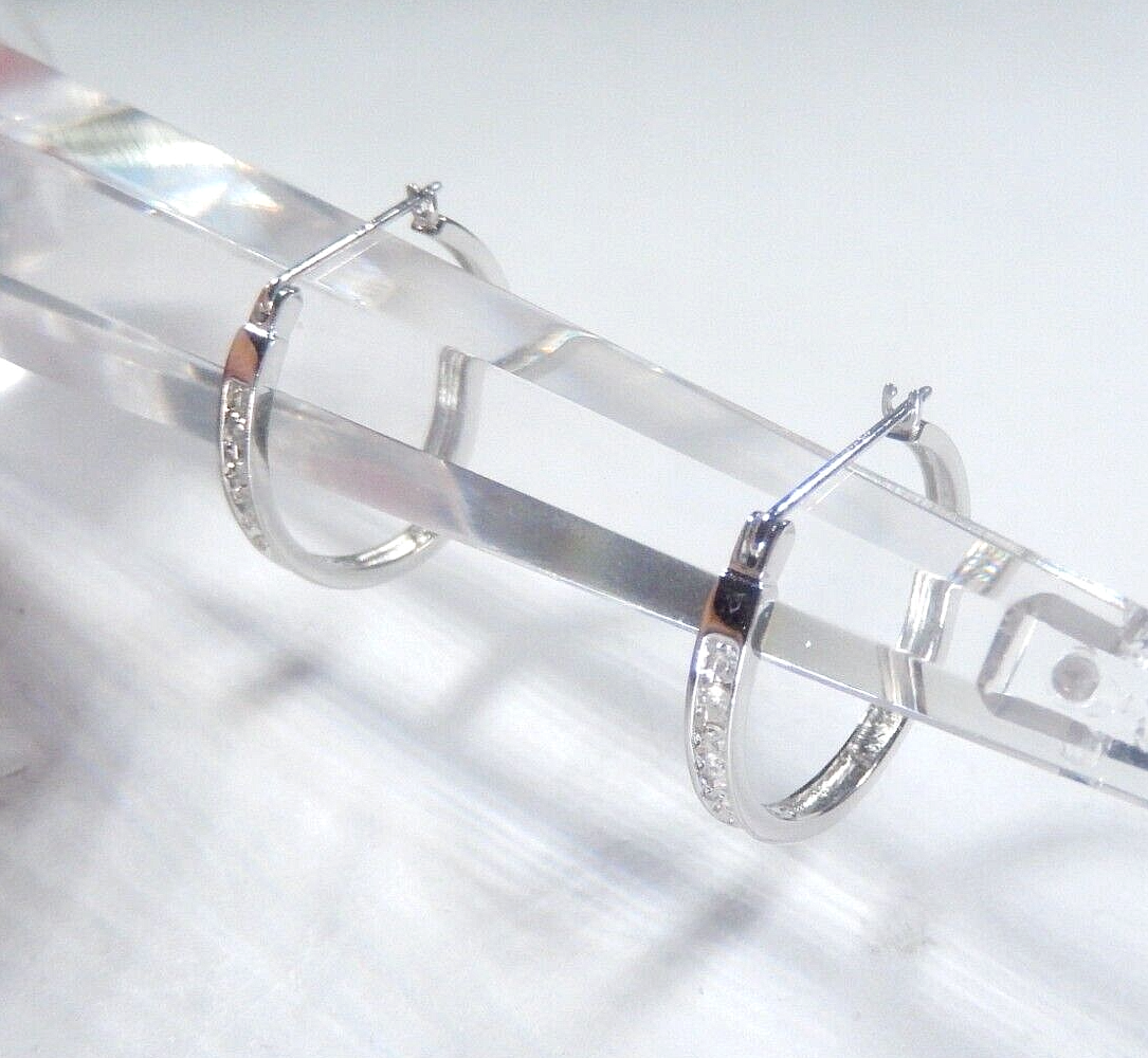 *VINTAGE*  10K White Gold 1/5cttw Natural Diamond 21mm Hoop Earrings