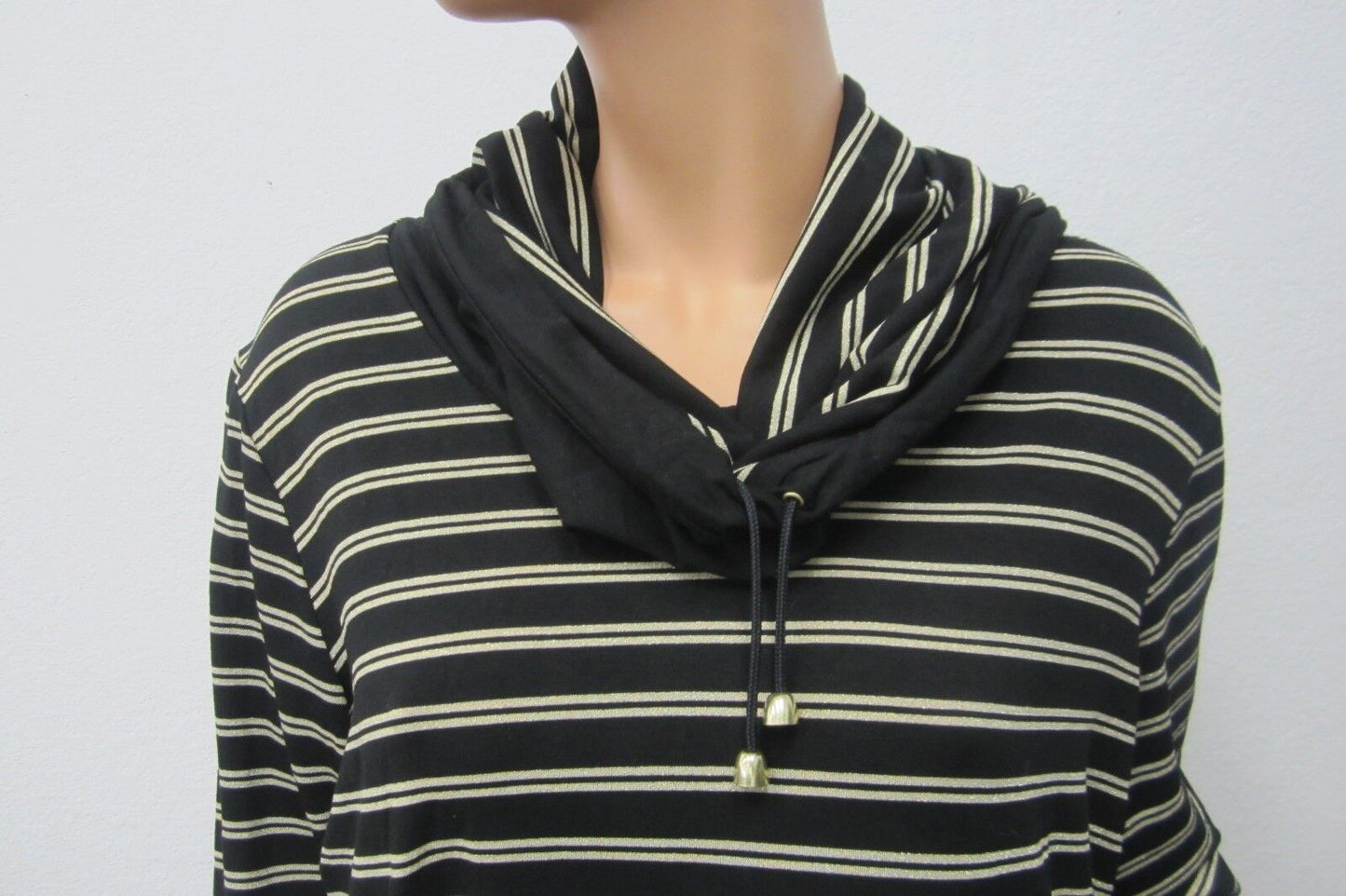 NWT Zenergy by Chico’s  Long Sl Cowl Neck CUTE  Stretch Knit Top Sz 2
