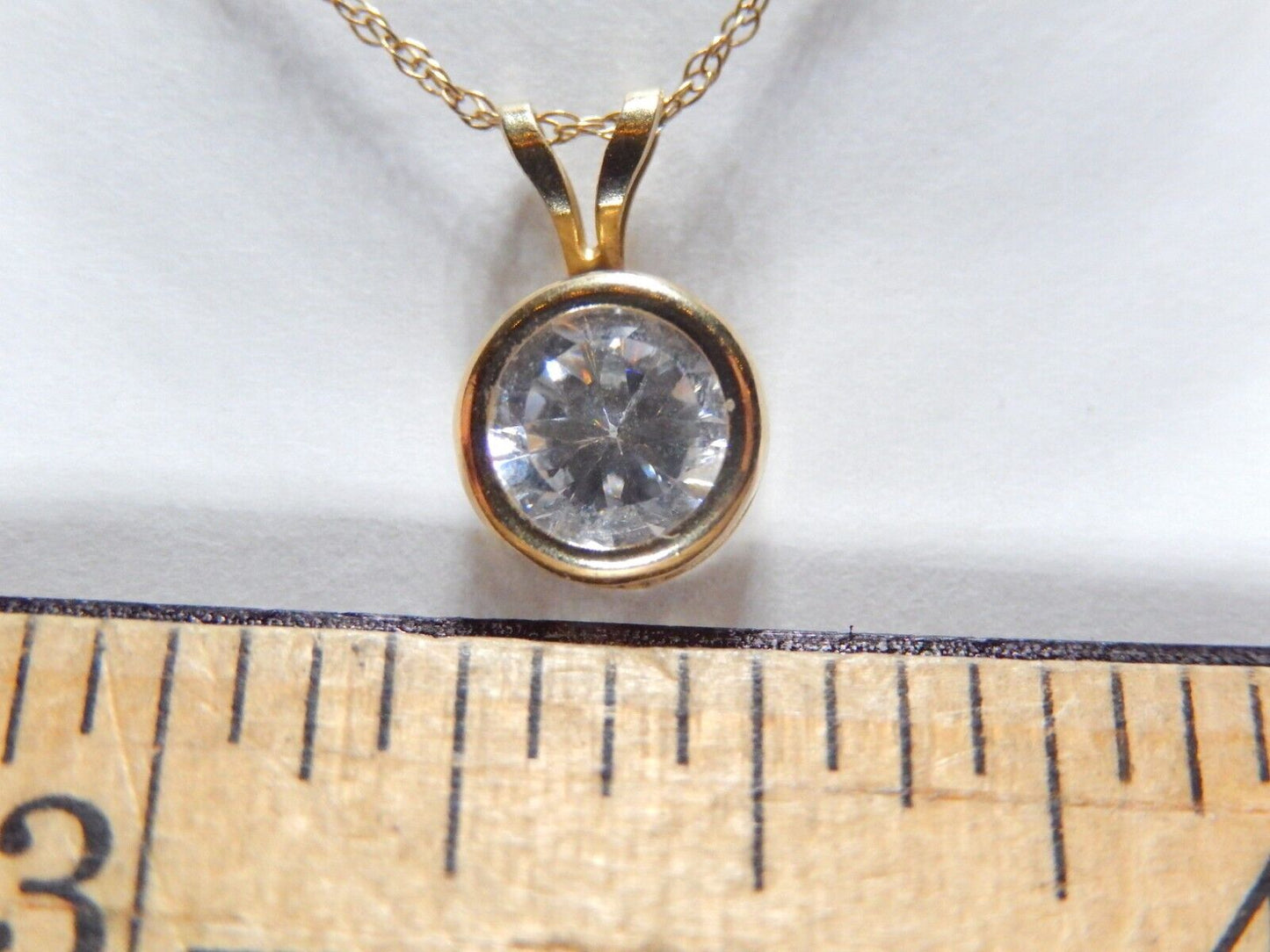 *VINTAGE*  10K Yellow Gold  .75CT Cubic Zirconia Solitaire Pendant w/10K 18" Chn