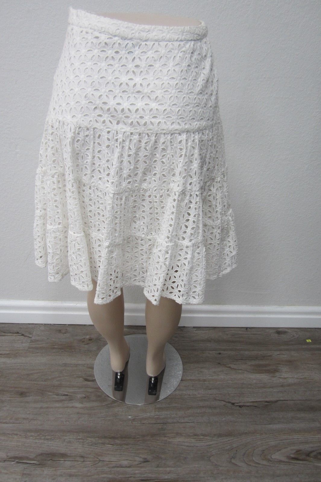 *NICE*   INC International Concepts Maxi Skirt, White Knit & Lace Size 4