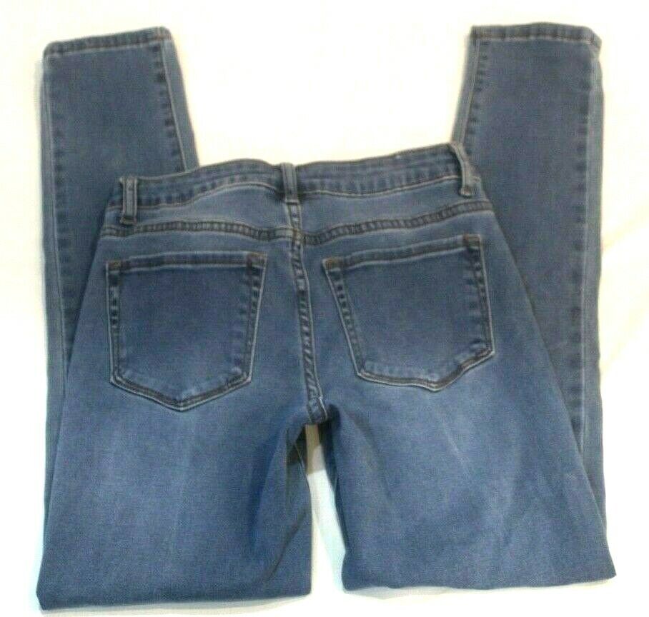 Forever 21 Super Stretch  Skinny Jeans Size 24