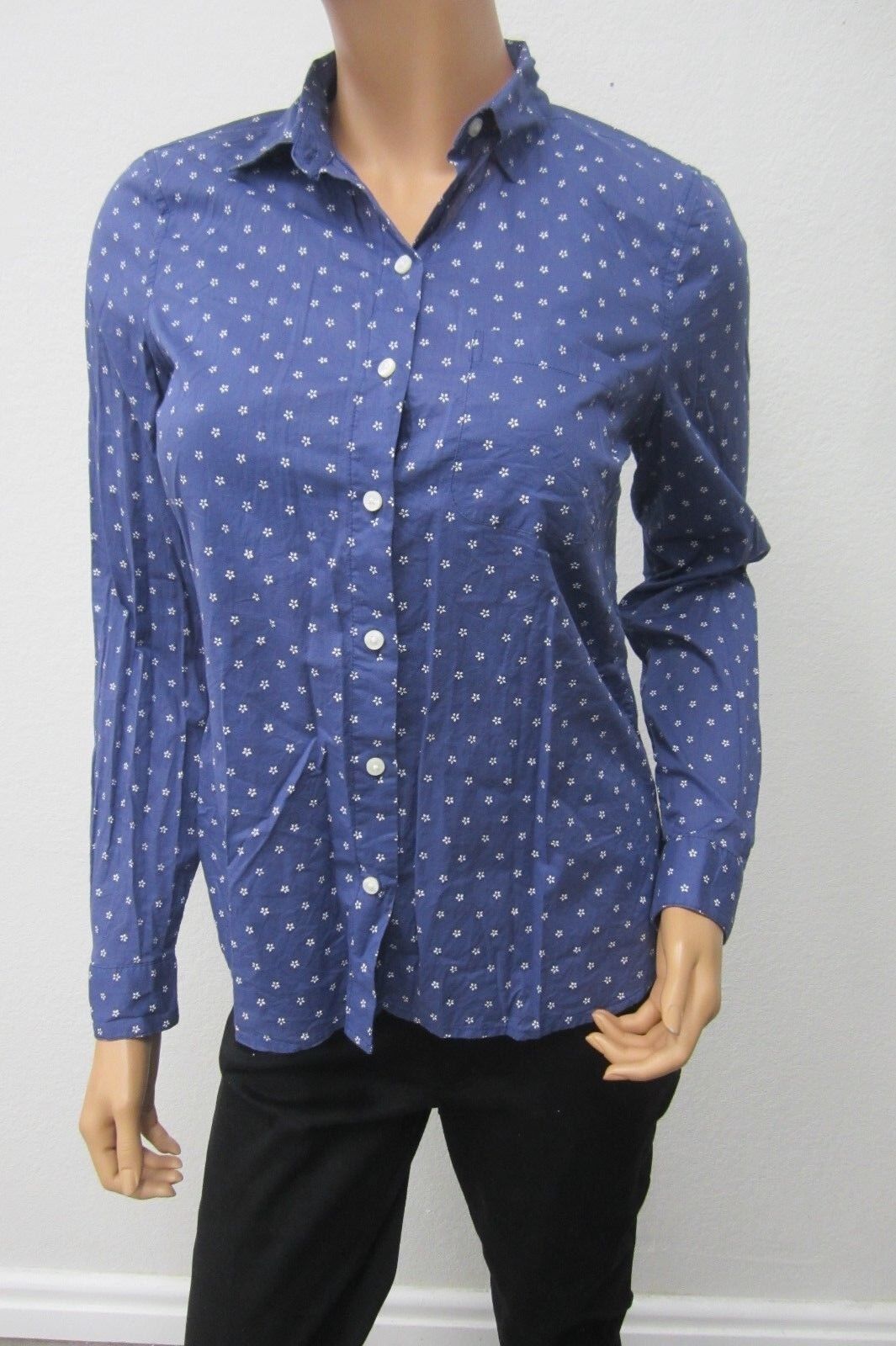 *VERY NICE* Womens Old Navy The Classic Shirt  Buttoned Cotton Top Size XS