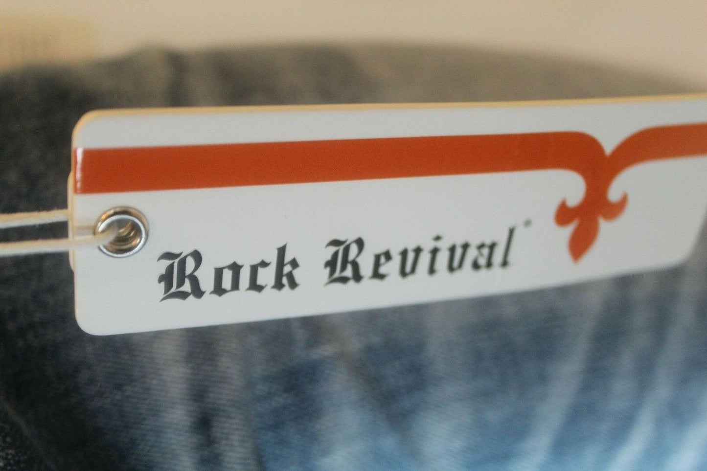 *NWT* $149. Rock Revival Alivia  Skinny Women's Jeans Size W27 x L29